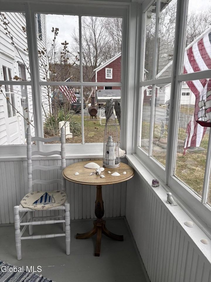 20 Elm Street unit: Apartment - Photo 3 of 22