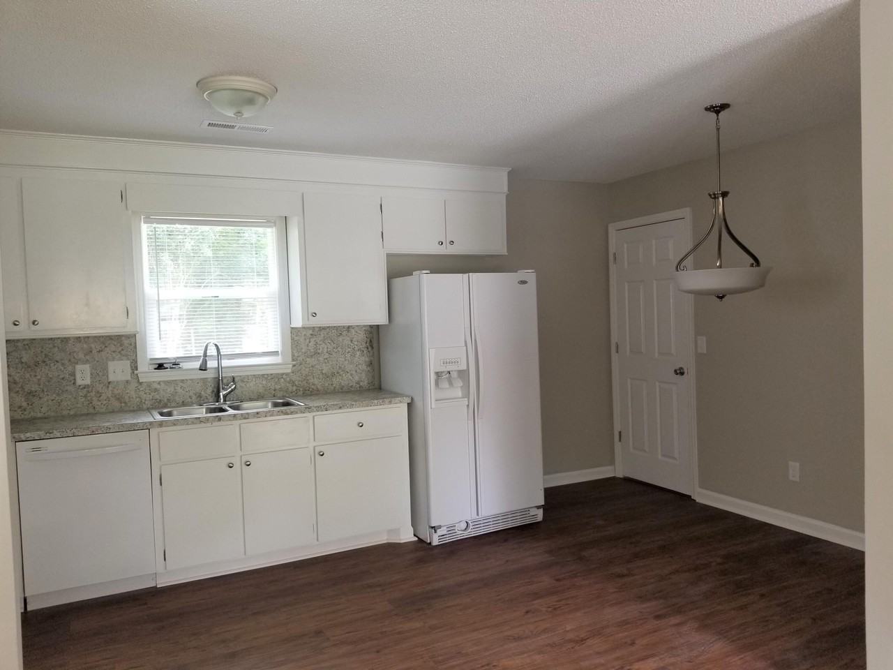 148 Giles Dr - Photo 6 of 10