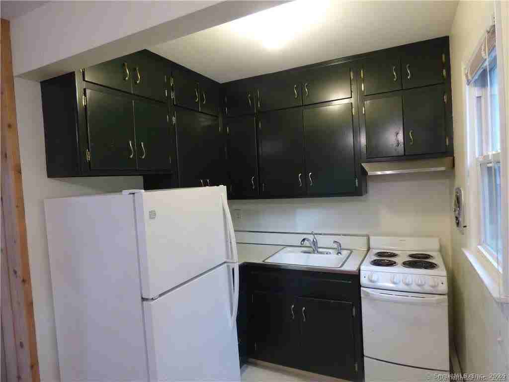 16 Pilgrim Trl Unit F8 - Photo 6 of 14