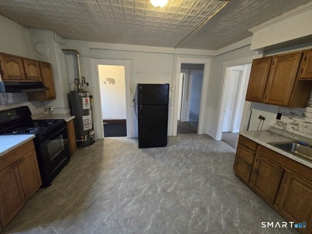 779 E Main St Apt 2nd - Photo 3 of 15