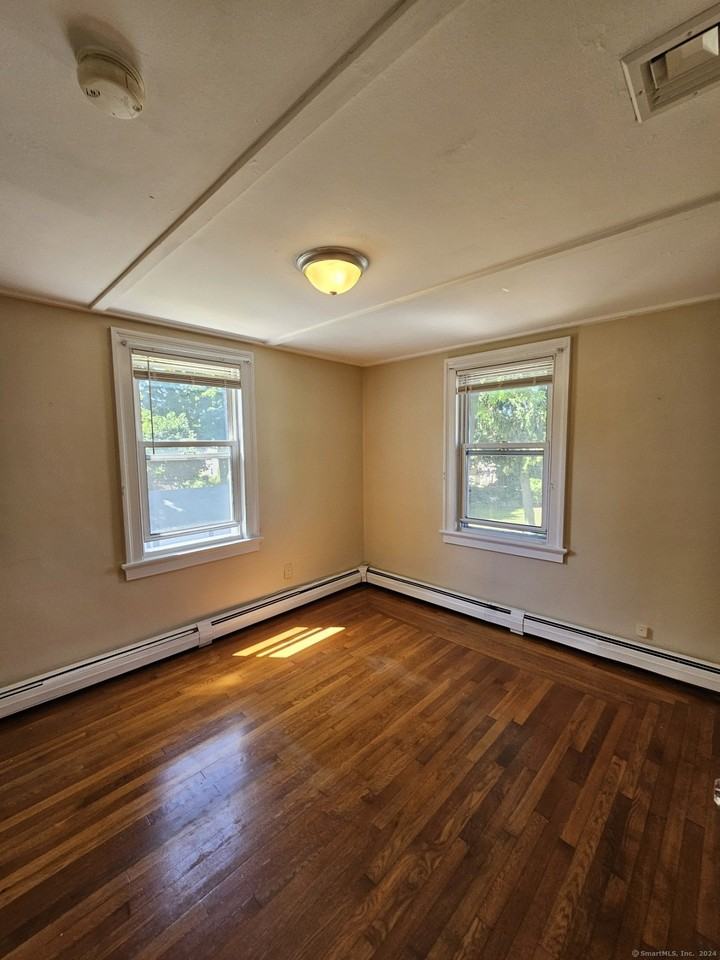 112 Putnam Ave Unit 1 - Photo 5 of 5