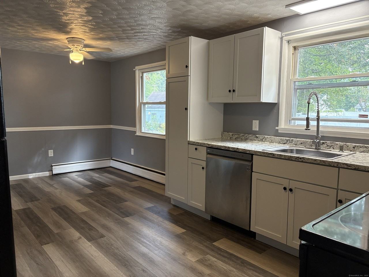 21 David St - Photo 3 of 21