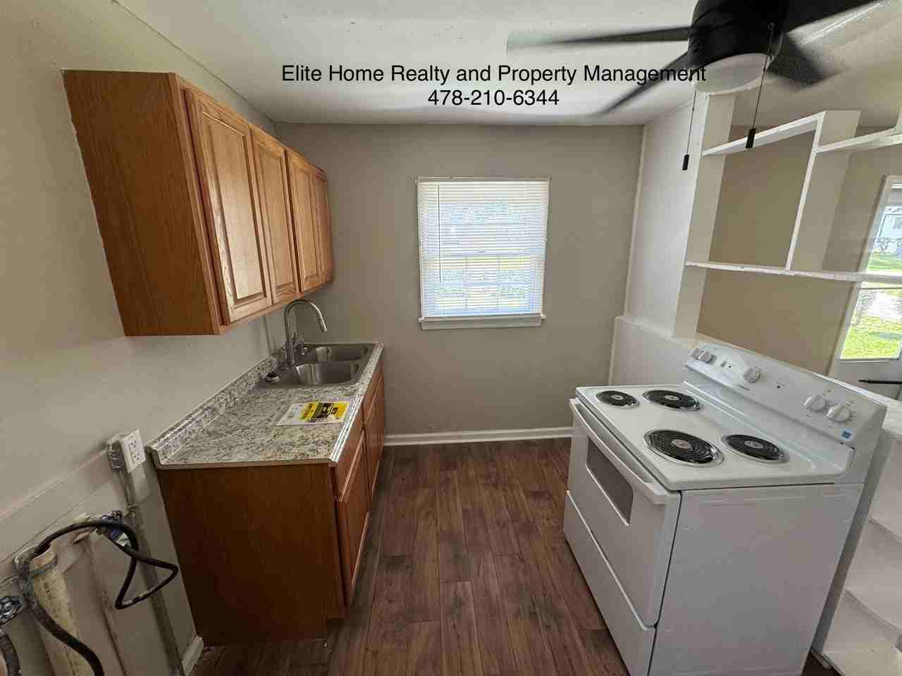 1073 Haywood Rd #1 - Photo 4 of 15