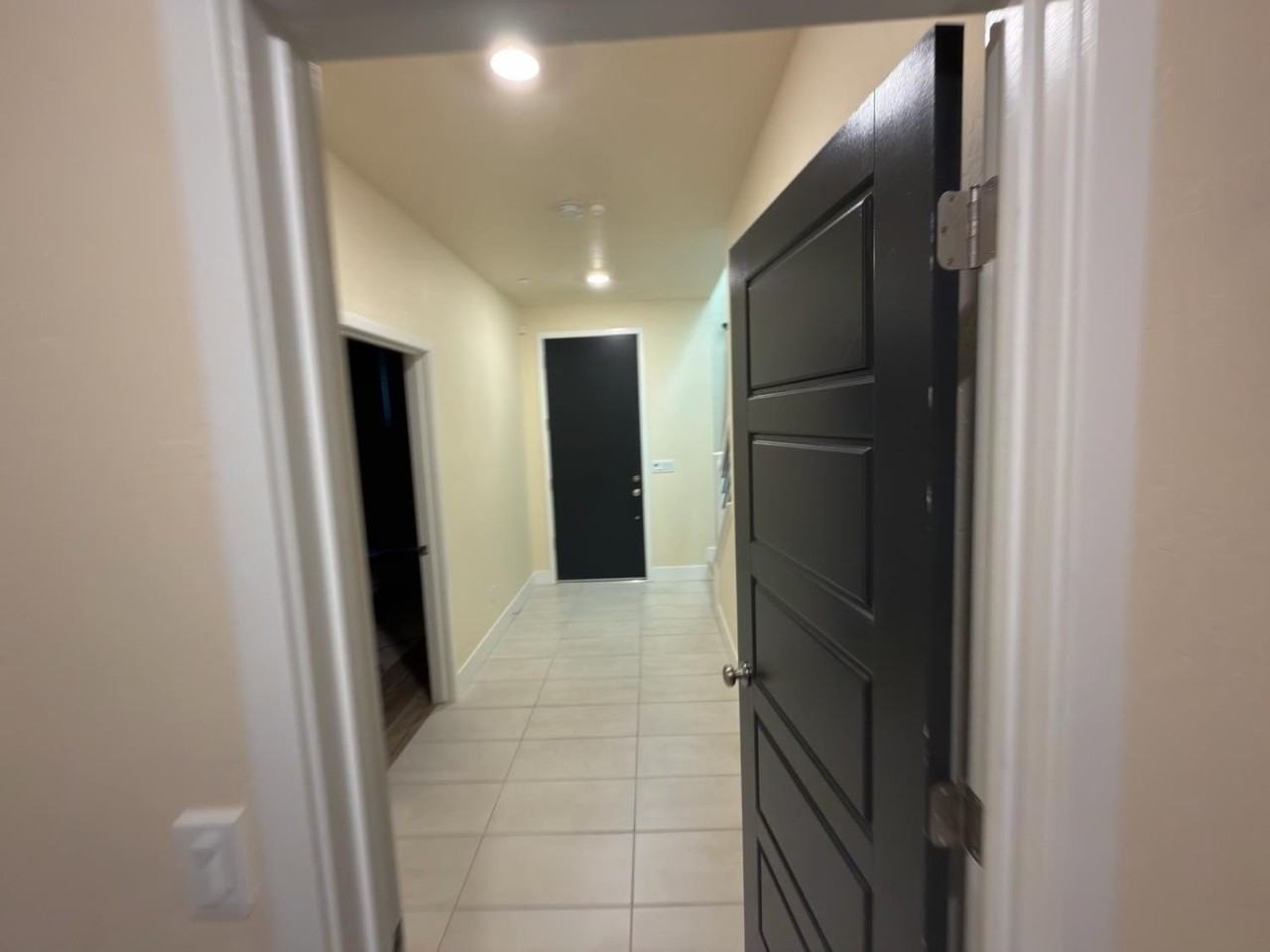 2897 E Tamarind Dr - Photo 4 of 22