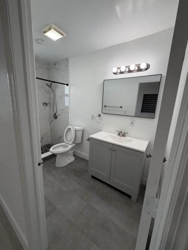 7 Sunset Rd #5 - Photo 5 of 7