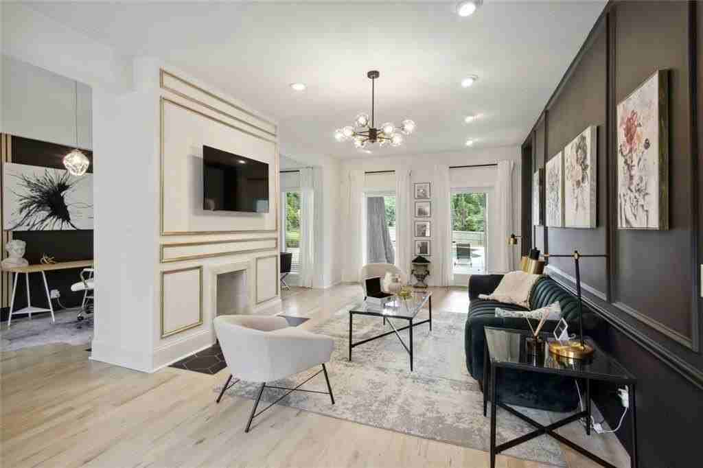 1720 Flagler Ave Ne - Photo 4 of 25