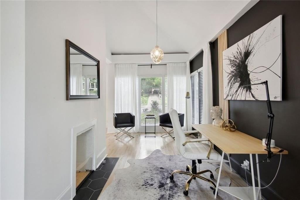 1720 Flagler Ave Ne - Photo 7 of 25