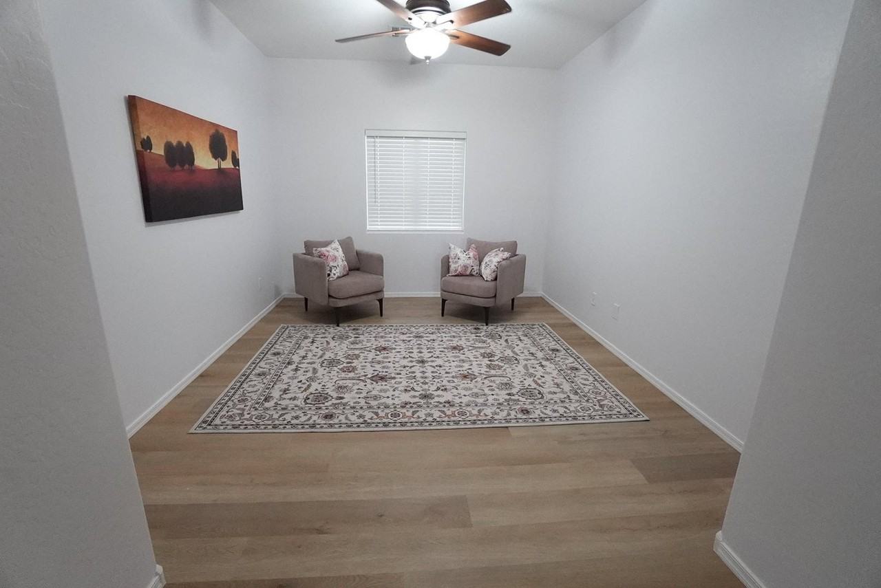 E Laurel Ave - Photo 7 of 12