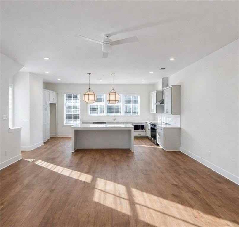 2640 Mackintosh Ct - Photo 3 of 19