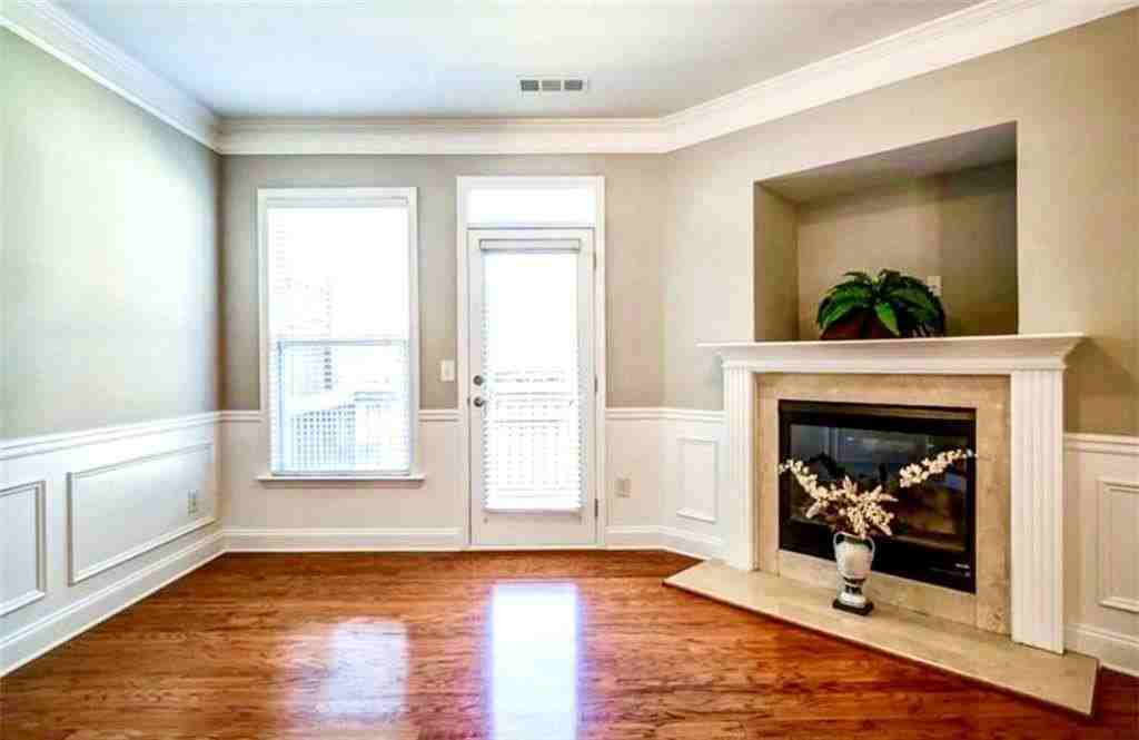 217 16th St Nw Unit 43 - Photo 4 of 9