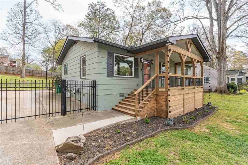 1660 White Oak Way - Photo 5 of 27