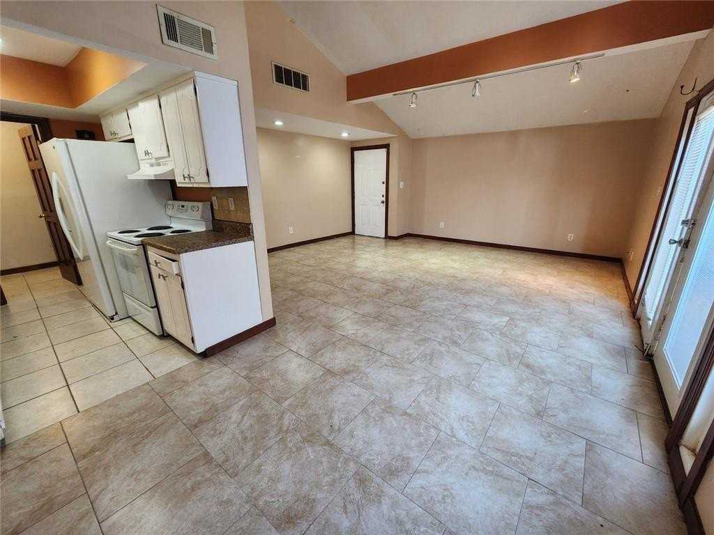 3186 Quincetree Ln - Photo 6 of 24