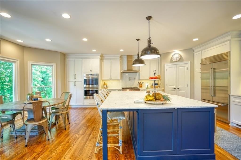 958 Glenverness Dr - Photo 4 of 50