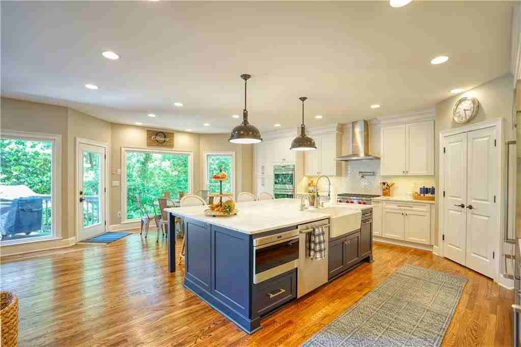 958 Glenverness Dr - Photo 7 of 50