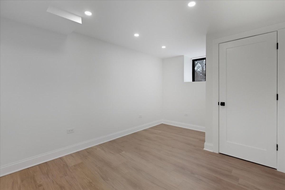 4636 N Hamilton Ave #01 - Photo 7 of 8