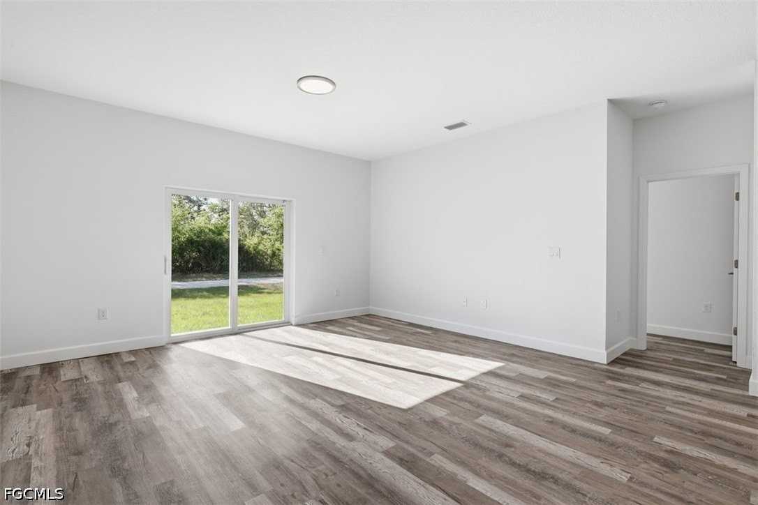 10087 Amicola St - Photo 7 of 24