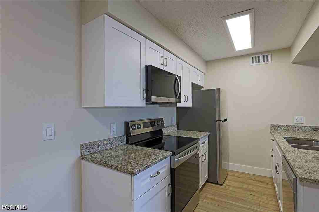 5311 Summerlin Rd Unit 1112 - Photo 4 of 16