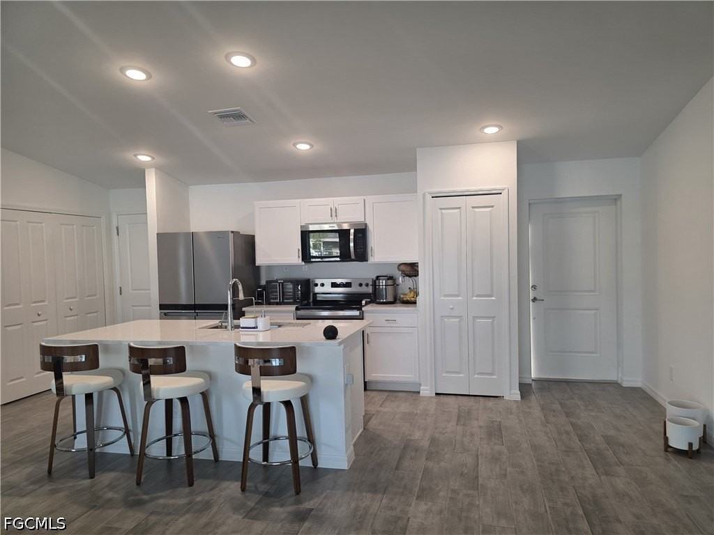 4421 Ne 15th Pl - Photo 5 of 14