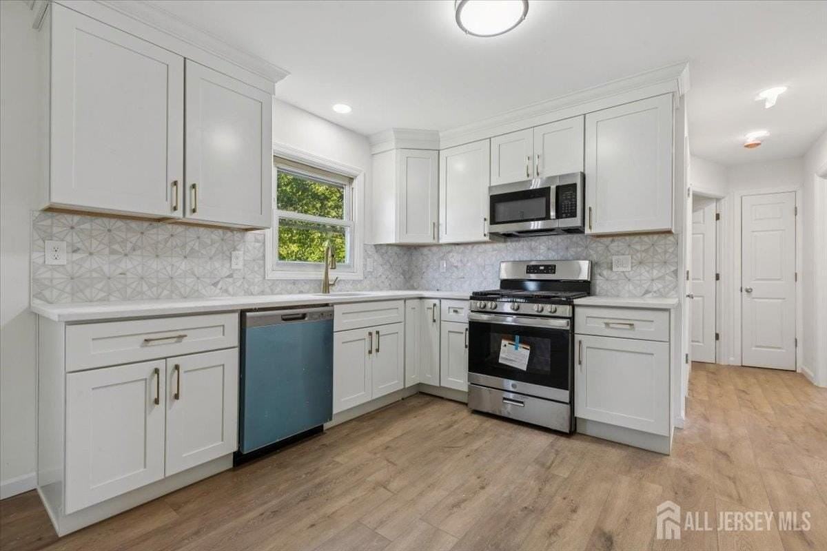 38 Lincoln Ave - Photo 6 of 18