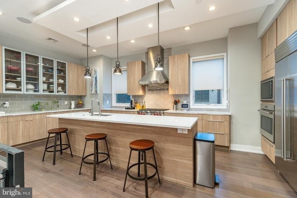 608 N 3rd St - Photo 6 of 44