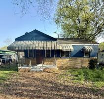 featured image of 708 40th St #1