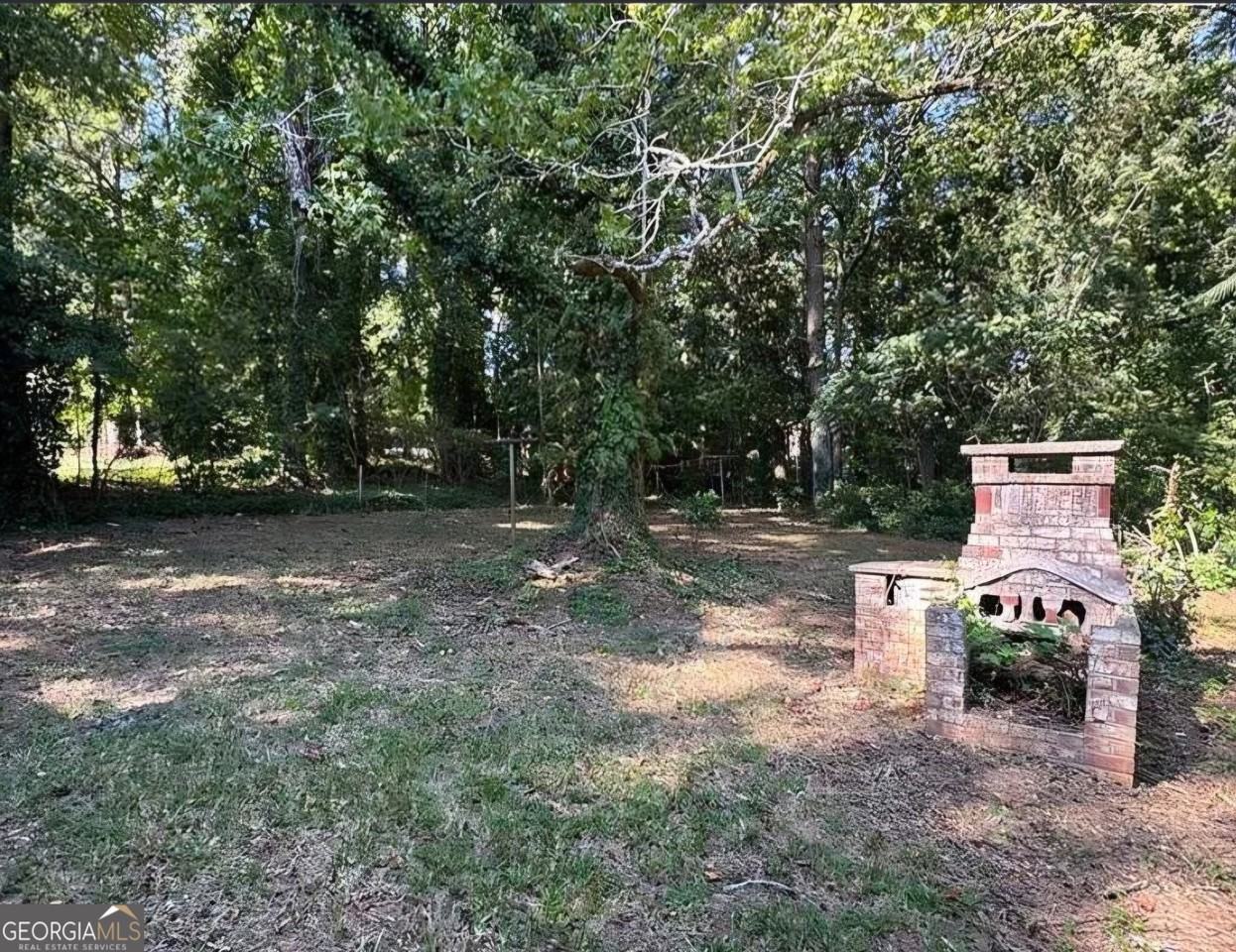 1589 Pinehurst Dr Sw - Photo 2 of 10