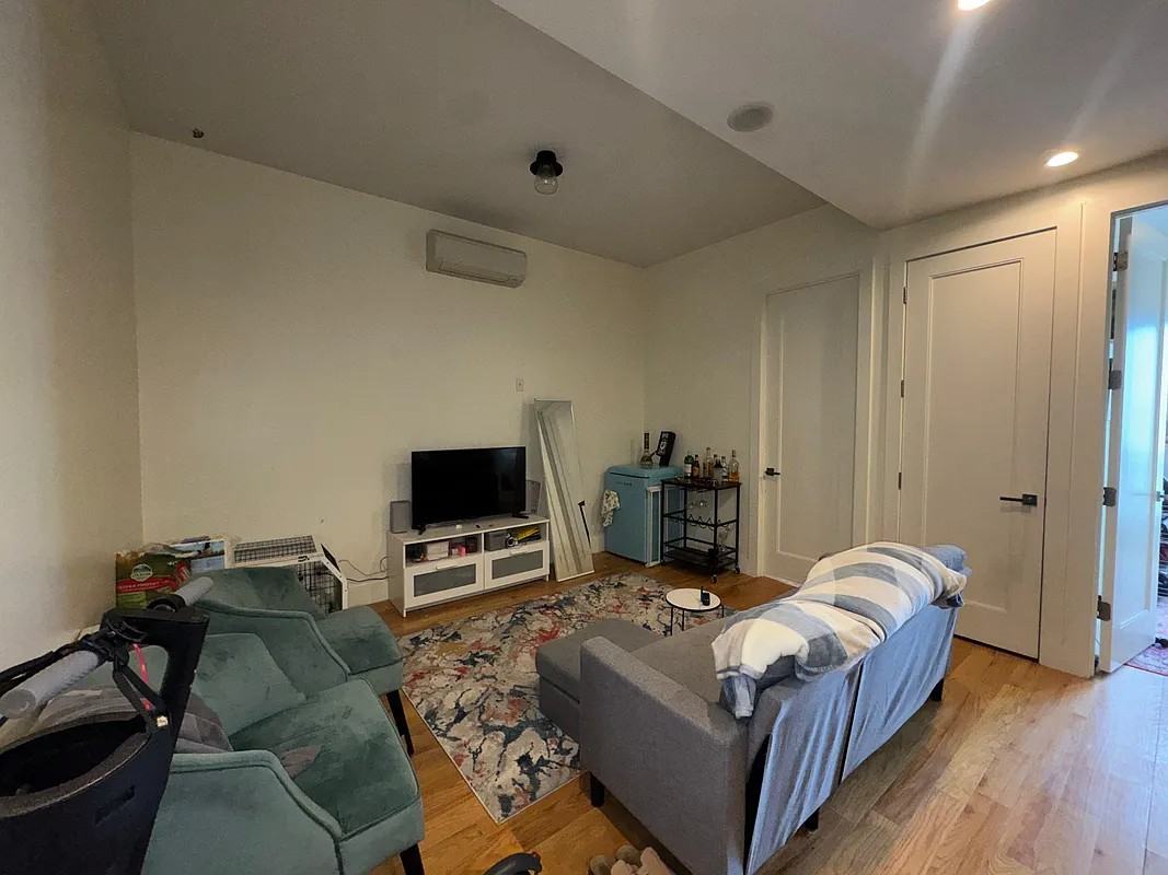 Pacific St #3B - Photo 4 of 8