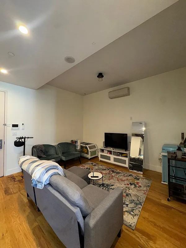 Pacific St #3B - Photo 5 of 8