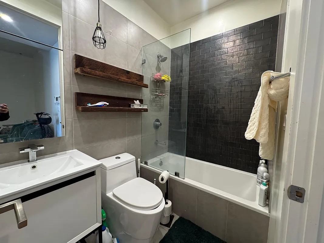 Pacific St #3B - Photo 6 of 8