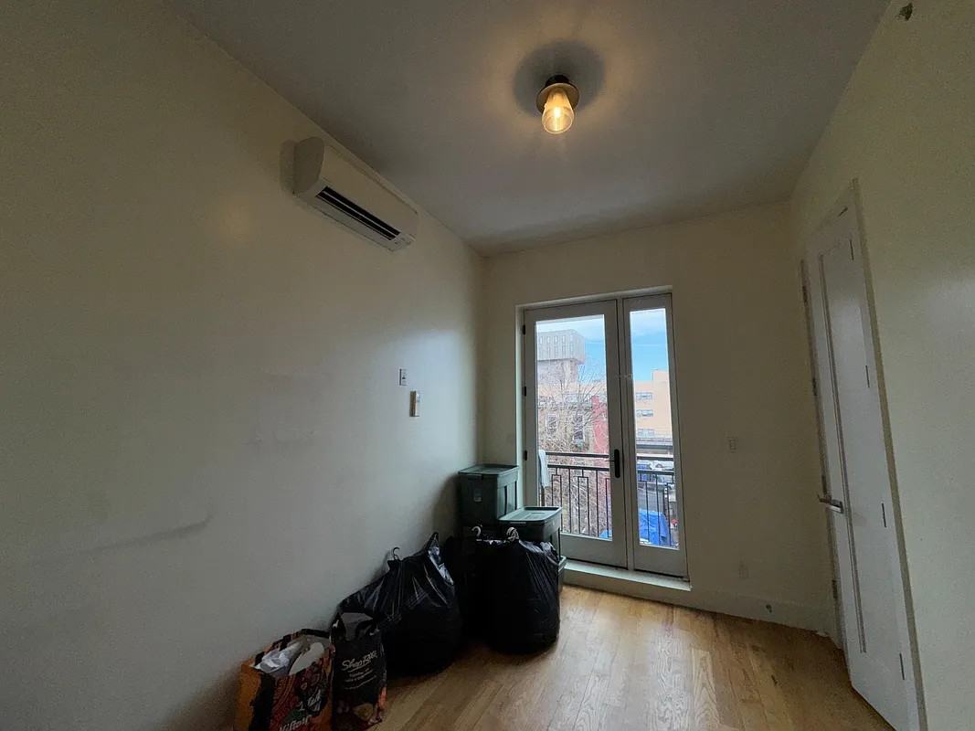 Pacific St #3B - Photo 7 of 8