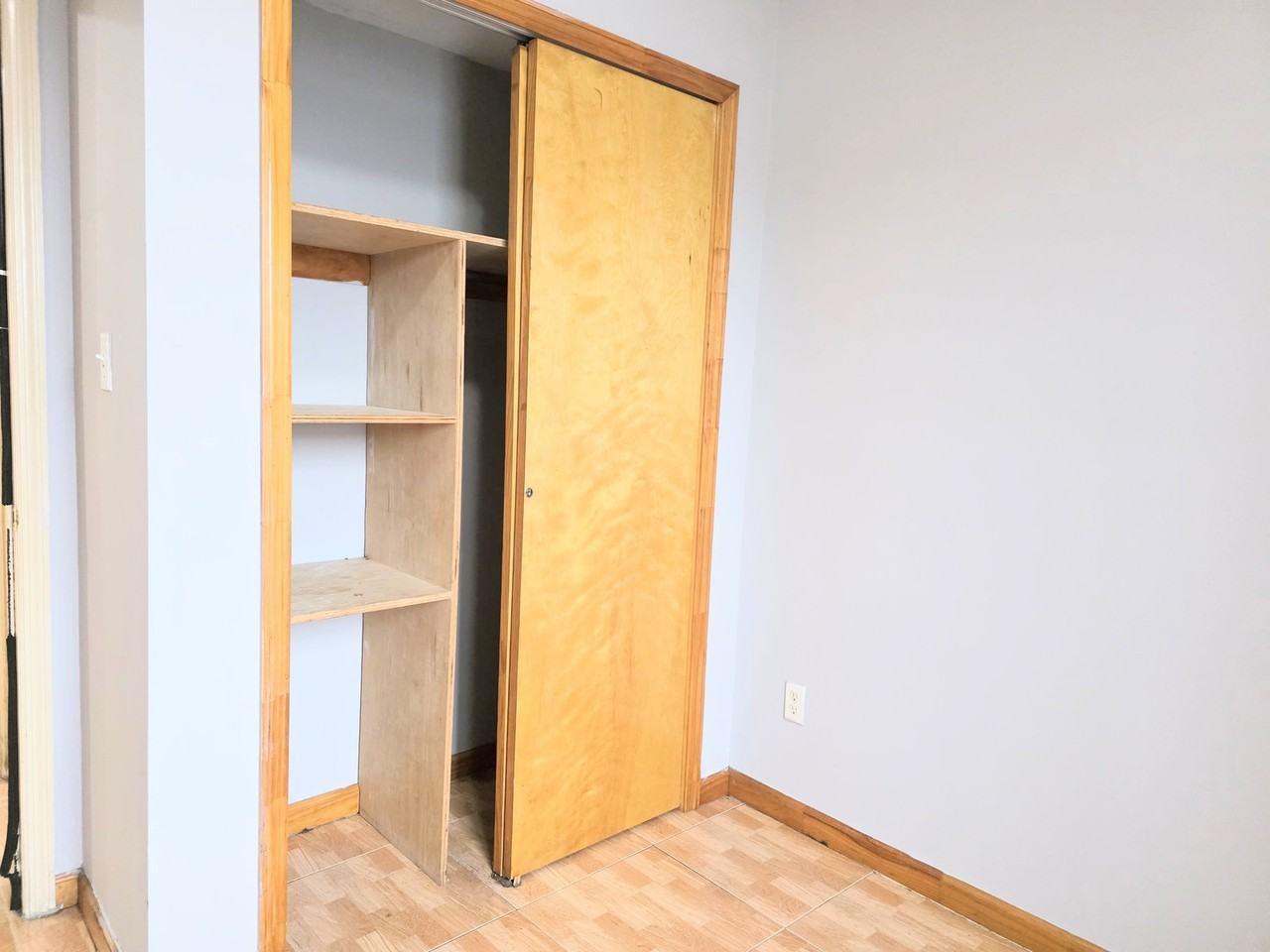 4th Ave #4F - Photo 4 of 8