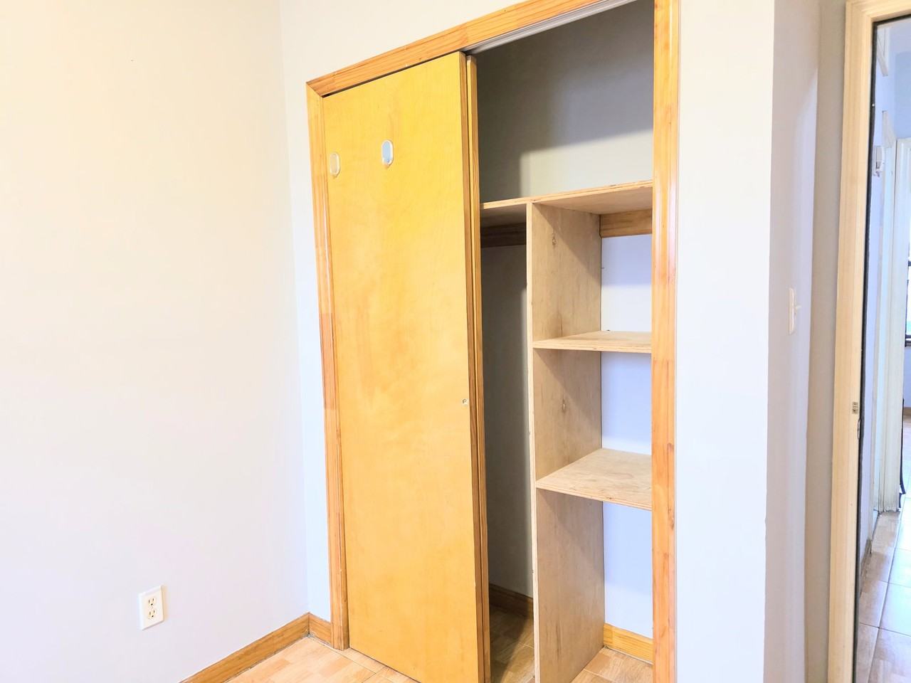 4th Ave #4F - Photo 5 of 8