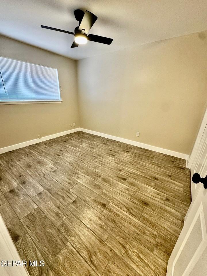 8636 Mettler Dr Unit B - Photo 5 of 9