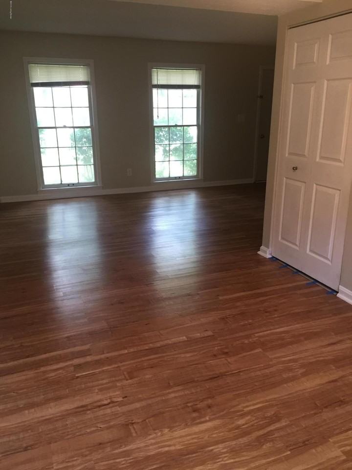 414 W Hill St - Photo 7 of 14