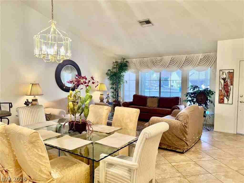 2404 Floyd Ct - Photo 5 of 16