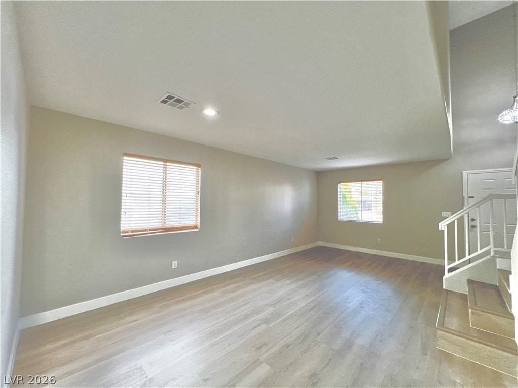 1705 Encarta St - Photo 4 of 50