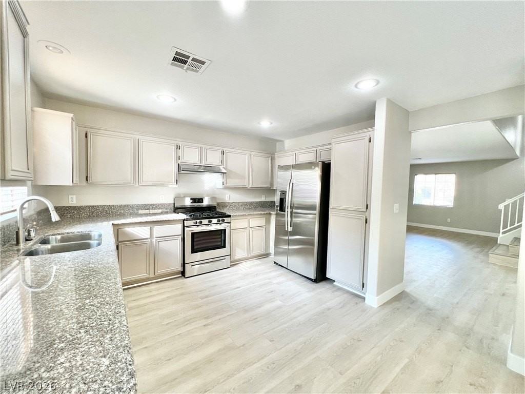 1705 Encarta St - Photo 6 of 50