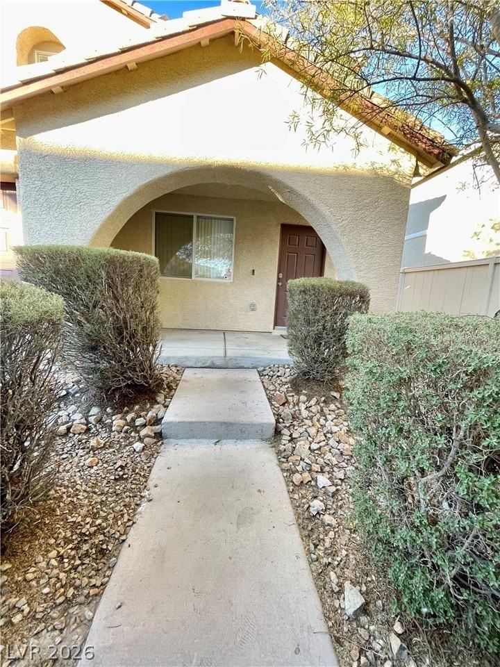 11901 Fairfax Ridge St - Photo 2 of 46