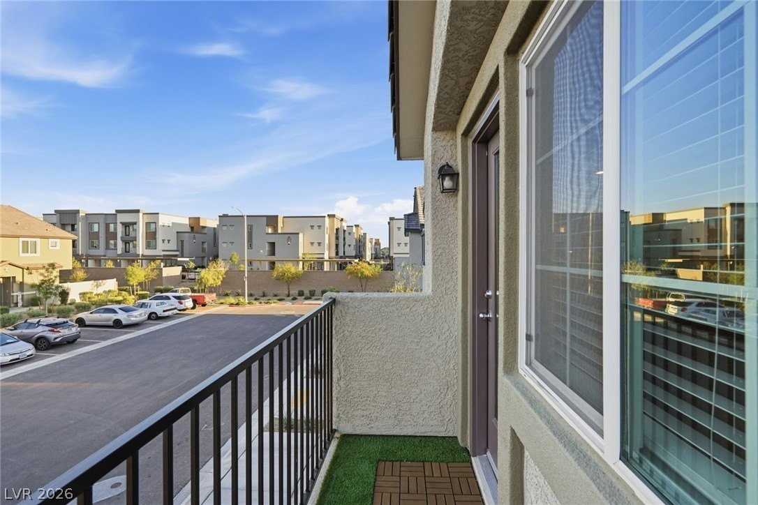 7815 Jupiter Sky St #1 - Photo 7 of 33