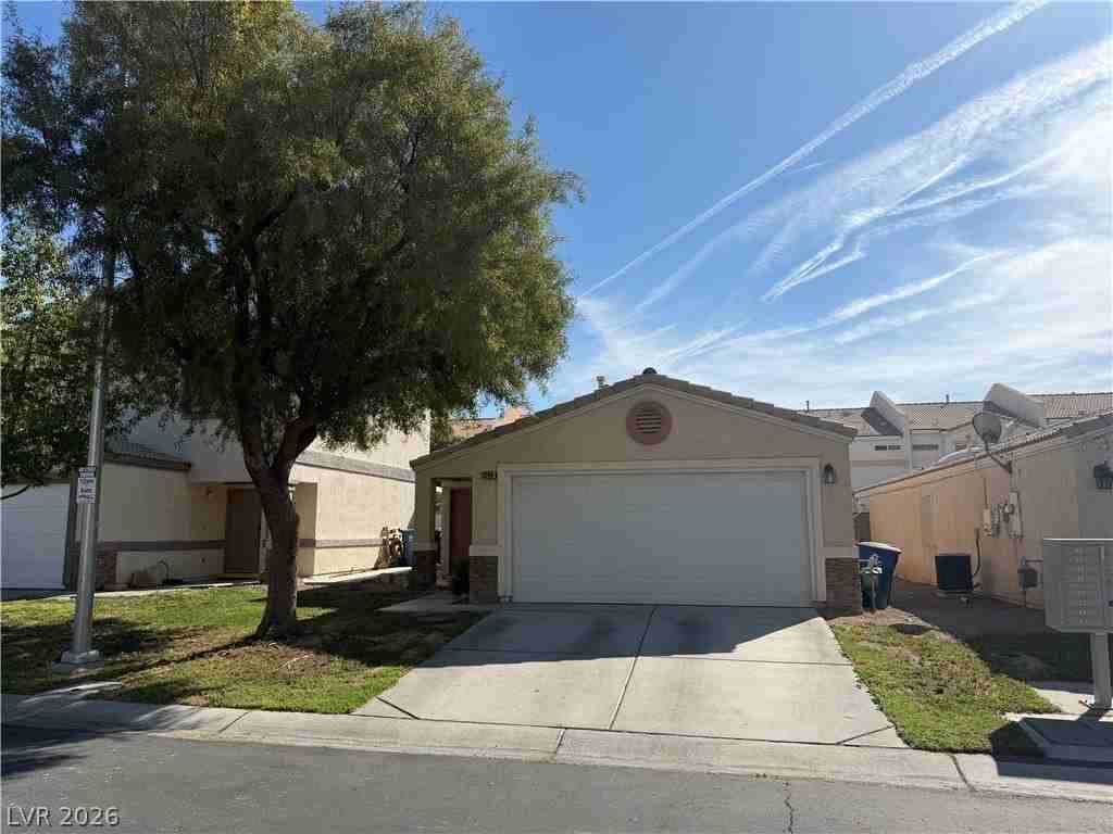 3244 Idaho Springs St - Photo 2 of 20