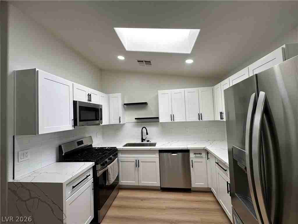 3244 Idaho Springs St - Photo 6 of 20