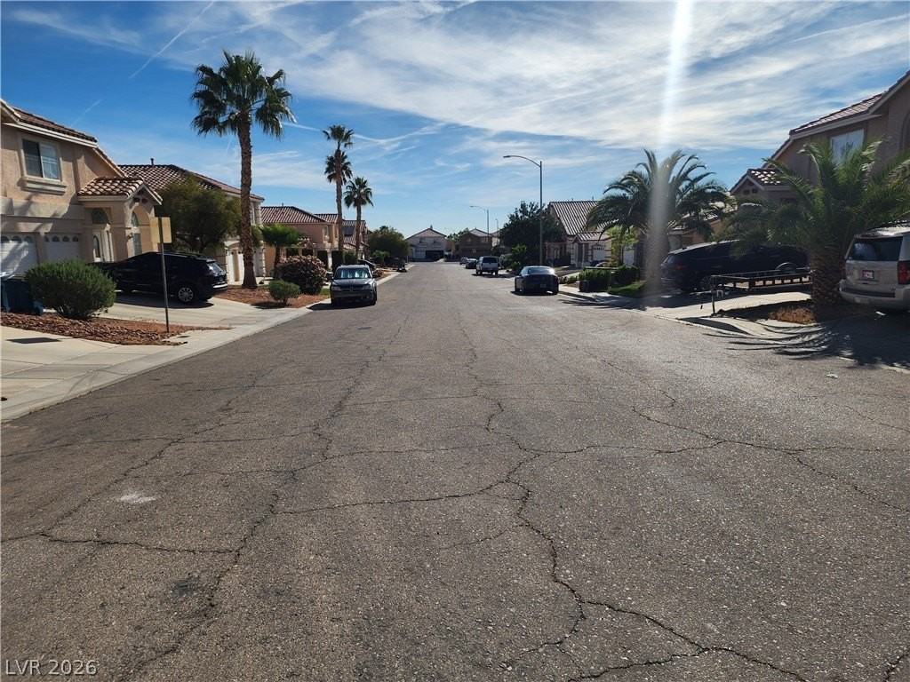 10136 Thunder Rapids Ct - Photo 4 of 33