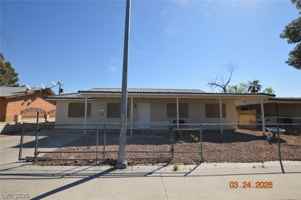 featured image of 813 Carpenter Dr