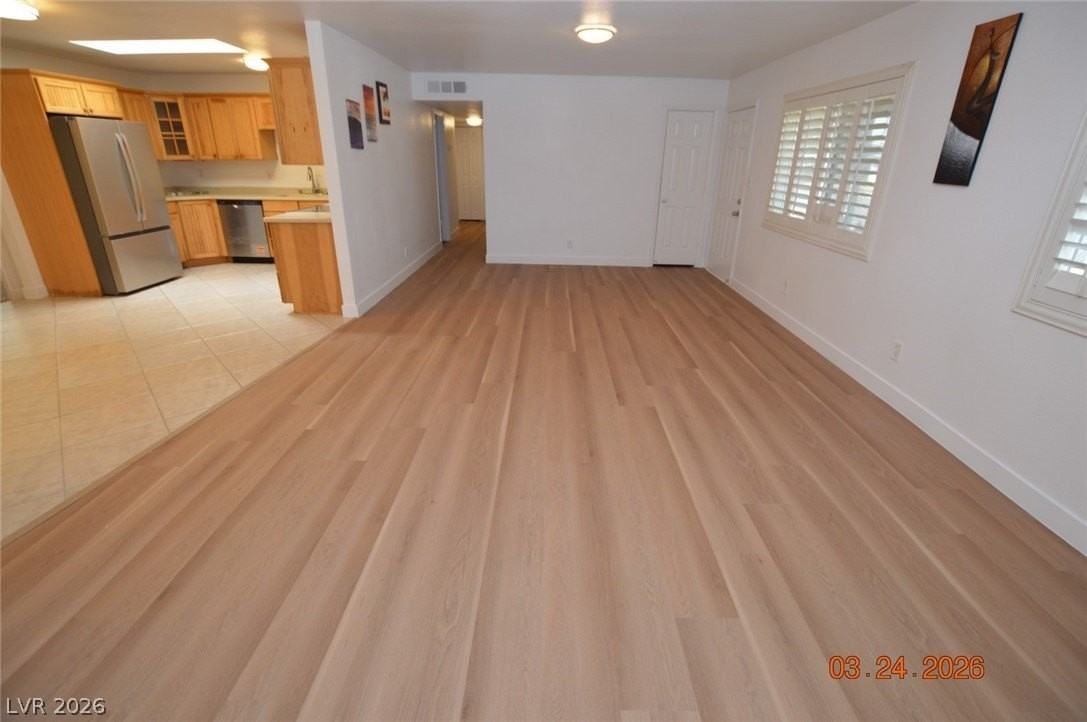 813 Carpenter Dr - Photo 5 of 18