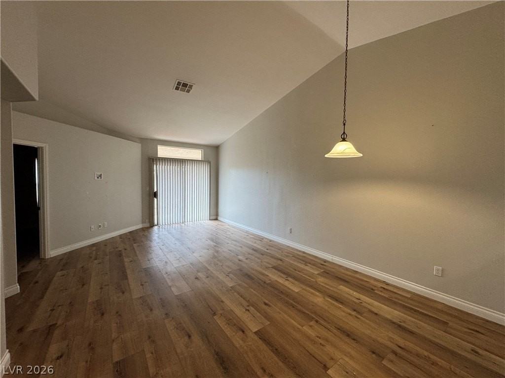 3400 Wexford Ln #102 - Photo 5 of 19