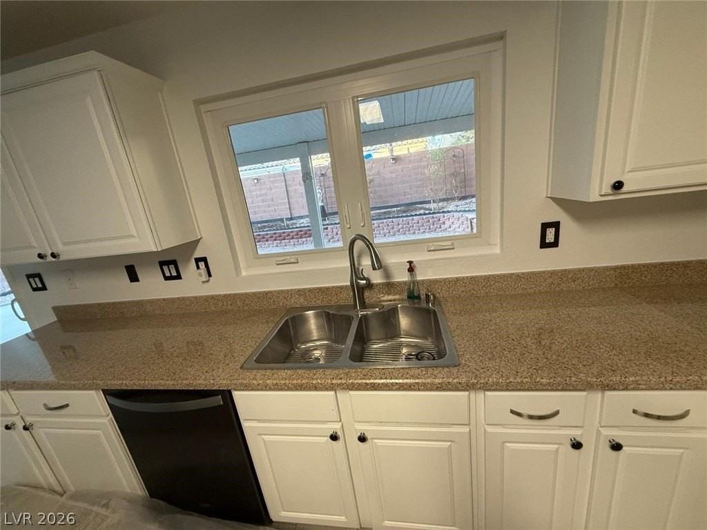 2120 Royal Antilles Ct - Photo 2 of 20