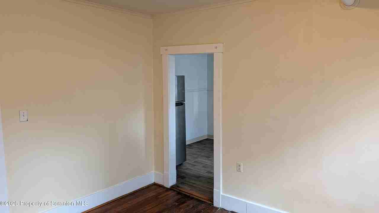 1411 N Washington Ave Apt 2b - Photo 2 of 18