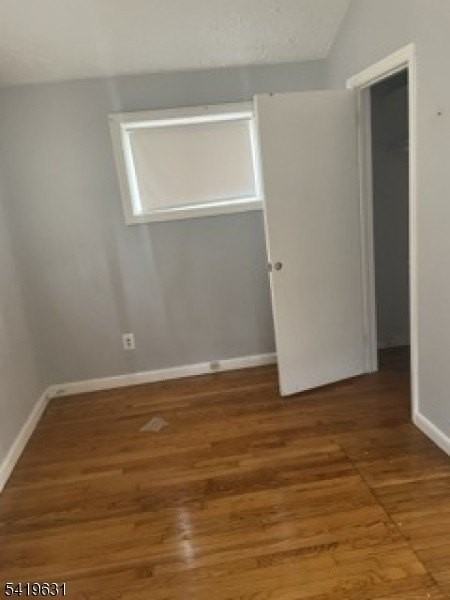 77 Wardle Ave - Photo 4 of 10