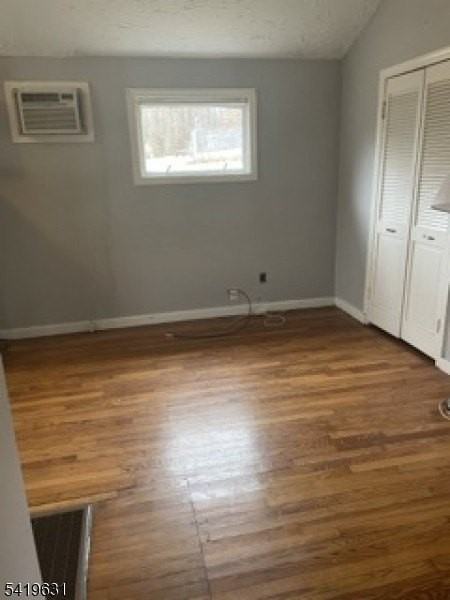 77 Wardle Ave - Photo 5 of 10