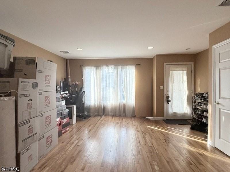 58B River St - Photo 4 of 11